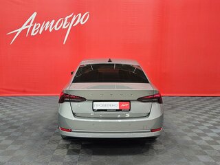 2021 Skoda Octavia IV (A8), коричневый, 2199000 рублей, вид 4