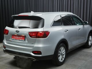 2018 Kia Sorento III Prime Рестайлинг, серебристый, 2699000 рублей, вид 4