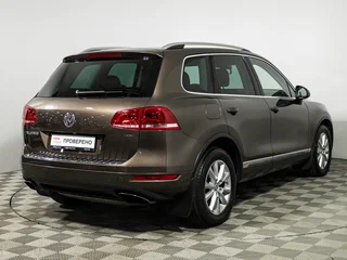 2013 Volkswagen Touareg II, коричневый, 2449700 рублей, вид 5