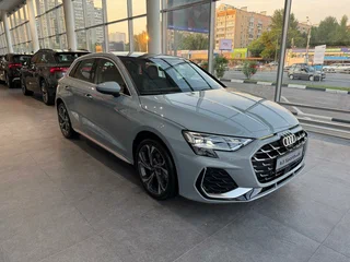 2025 Audi A3 Sportback 35 TFSI IV (8Y) Рестайлинг, серый, 4800000 рублей, вид 3
