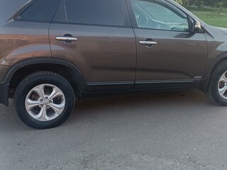 2011 Kia Sorento II, бежевый, 1200000 рублей, вид 4