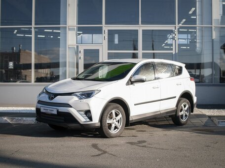 Toyota RAV4 IV (XA40) Рестайлинг