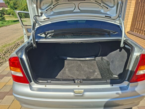 2005 Chevrolet Viva, серебристый, 500000 рублей - вид 7