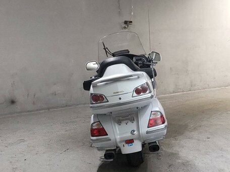2010 Honda GL 1800 Gold Wing, белый, 1299000 рублей, вид 4
