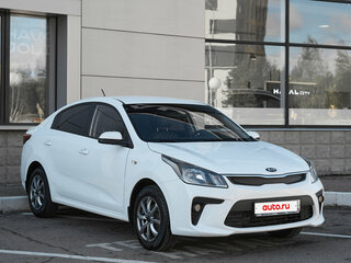 2018 Kia Rio IV, белый, 1200000 рублей, вид 3