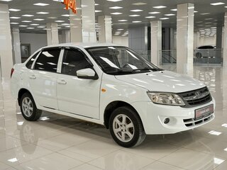 2012 Lada (ВАЗ) Granta I, белый, 300000 рублей, вид 3