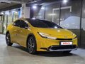 2026 Toyota Prius PHV V (XW60), жёлтый, 4575077 рублей