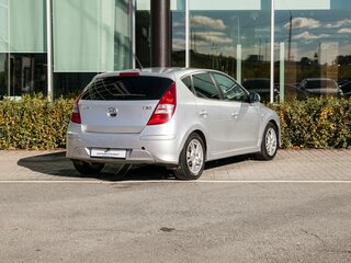 2011 Hyundai i30 I Рестайлинг, серебристый, 730000 рублей, вид 2