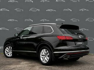2021 Volkswagen Touareg III, коричневый, 6980400 рублей, вид 4