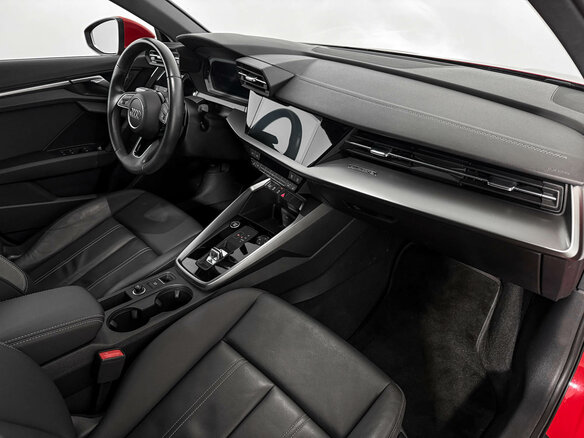 2022 Audi A3 IV (8Y), красный, 3300000 рублей - вид 13