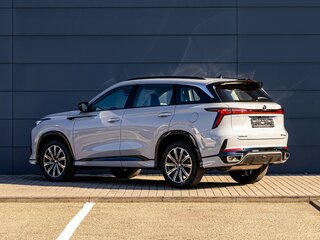 2024 Changan CS75 Plus III, серый, 2995000 рублей, вид 4