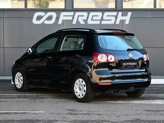 2009 Volkswagen Golf Plus II, чёрный, 779000 рублей, вид 2
