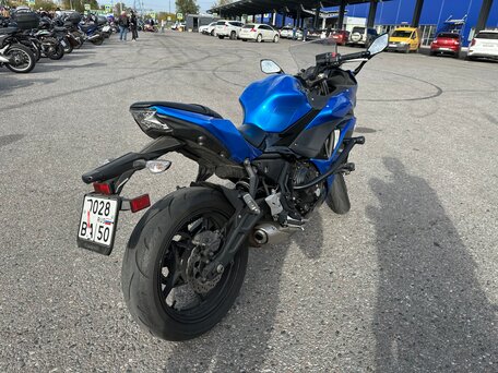 2018 Kawasaki Ninja 650, синий, 750000 рублей, вид 5