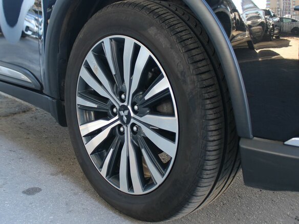 2018 Mitsubishi Outlander III Рестайлинг 3, чёрный, 1929000 рублей - вид 23