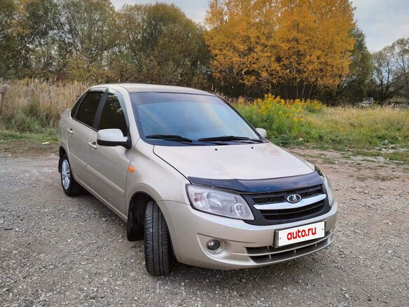 2013 Lada (ВАЗ) Granta I, бежевый, 375000 рублей - вид 2
