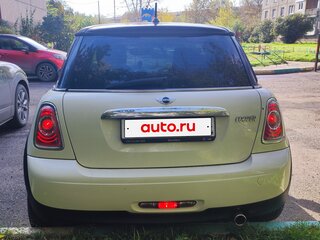 2012 Mini Hatch Cooper II (R56) Рестайлинг, белый, 1100000 рублей, вид 3