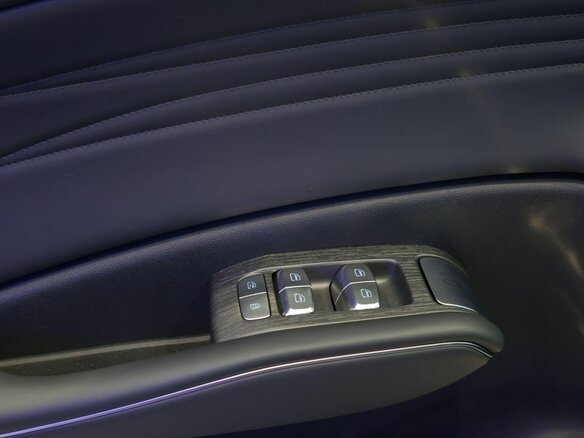 2025 Omoda C7, серебристый, 3099000 рублей - вид 18