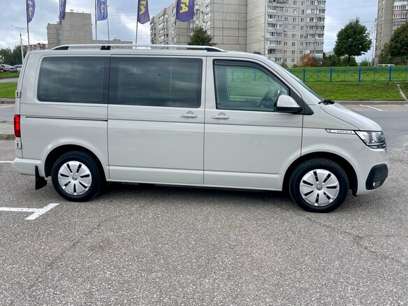 2020 Volkswagen Caravelle T6 Рестайлинг, серый, 4000000 рублей - вид 6