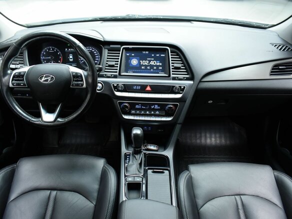 2018 Hyundai Sonata VII (LF) Рестайлинг, белый, 1720000 рублей - вид 9