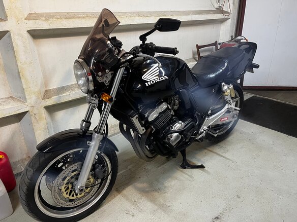 1992 Honda CB 400 Super Four, чёрный, 220000 рублей