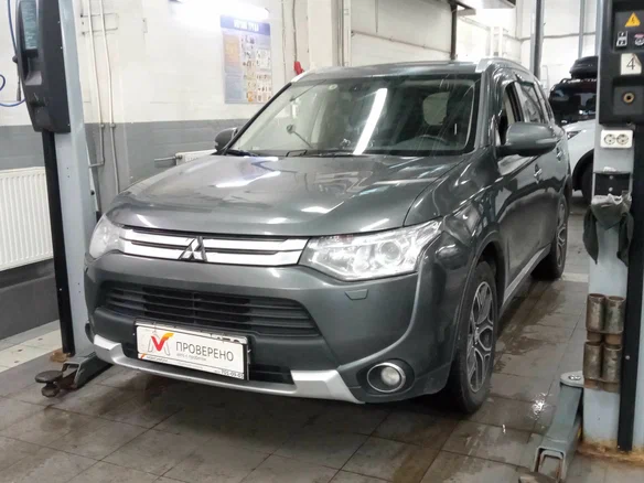 2014 Mitsubishi Outlander III Рестайлинг, серый, 1520000 рублей