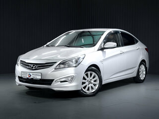 2014 Hyundai Solaris I Рестайлинг, серебристый, 749000 рублей, вид 3