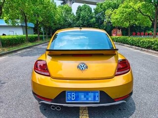 2019 Volkswagen Beetle II (A5), золотистый, 1600000 рублей, вид 4