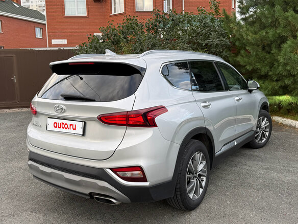 2018 Hyundai Santa Fe IV, серый, 2550000 рублей - вид 2