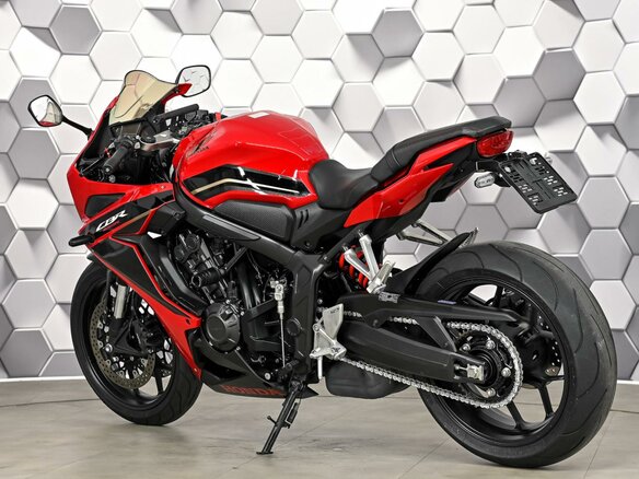 2023 Honda CBR 650R, красный, 977000 рублей - вид 7