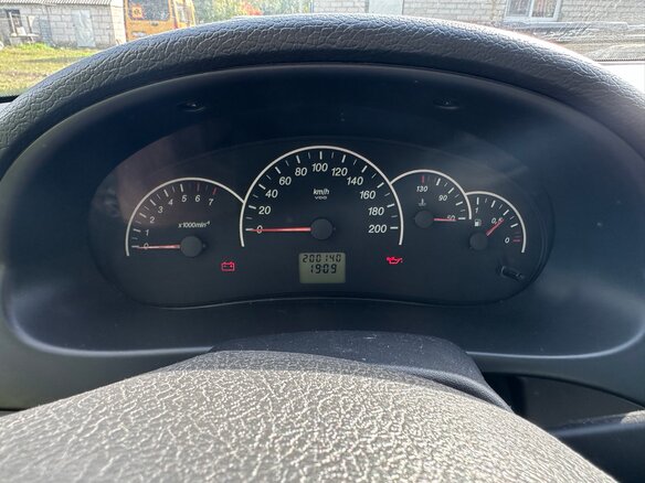 2011 Lada (ВАЗ) Priora I, пурпурный, 370000 рублей - вид 6