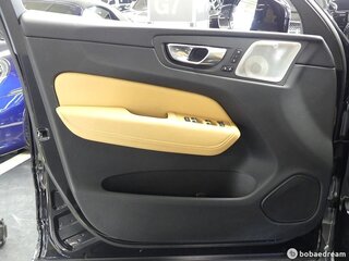 2022 Volvo XC60 II Рестайлинг, чёрный, 5500000 рублей, вид 4
