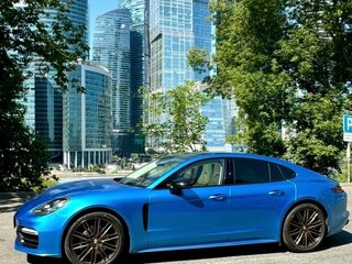 2018 Porsche Panamera 4S II, синий, 7000000 рублей, вид 3