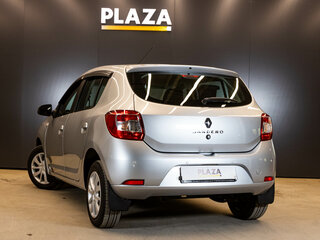 2020 Renault Sandero II Рестайлинг, серебристый, 1099000 рублей, вид 3