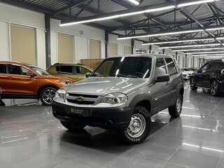 2016 Chevrolet Niva I Рестайлинг, серый, 670000 рублей, вид 1