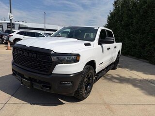 2025 Ram 1500 Crew Cab V Рестайлинг, белый, 5877000 рублей, вид 1