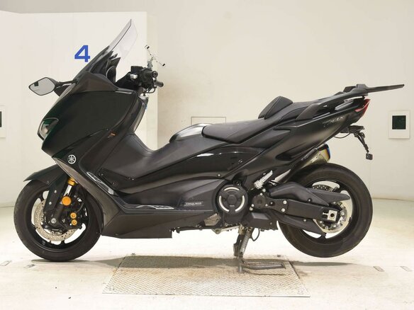 2020 Yamaha TMAX, чёрный, 1127000 рублей