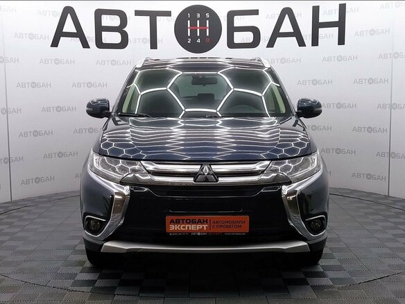 2018 Mitsubishi Outlander III Рестайлинг 2, синий, 1675000 рублей - вид 1