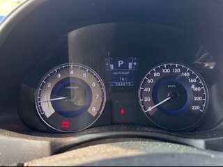 2012 Hyundai Solaris I, белый, 650000 рублей, вид 5