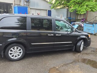 2014 Chrysler Voyager Grand V Рестайлинг, чёрный, 1700000 рублей, вид 2