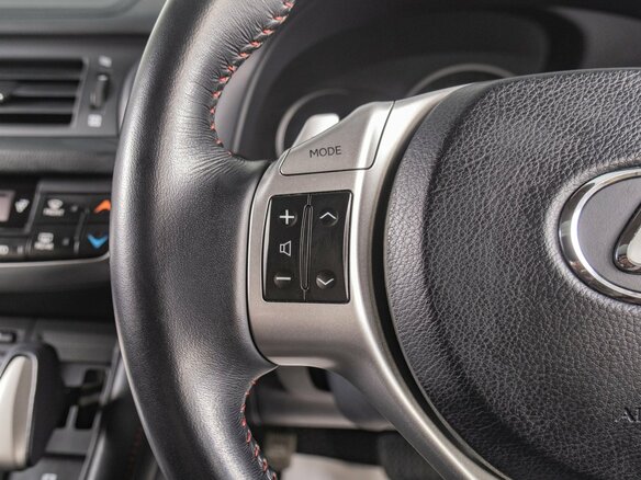 2013 Lexus CT 200h I, белый, 1649000 рублей - вид 13
