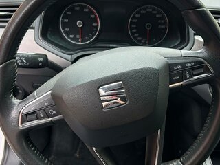 2019 SEAT Ibiza 6-speed V, белый, 890000 рублей, вид 4