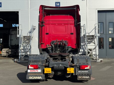2017 Scania R-Series, пурпурный, 3650000 рублей, вид 5