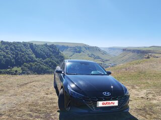 2021 Hyundai Avante VII, чёрный, 2500000 рублей, вид 5