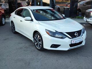 2017 Nissan Altima V (L33) Рестайлинг, белый, 1110000 рублей, вид 3