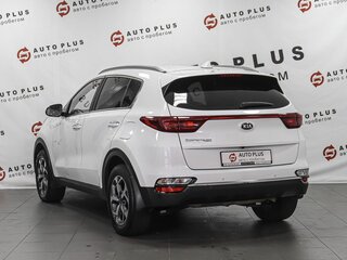 2019 Kia Sportage IV Рестайлинг, белый, 1899000 рублей, вид 2