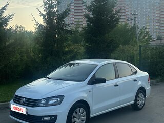 2016 Volkswagen Polo V Рестайлинг, белый, 900000 рублей, вид 2