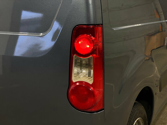 2010 Peugeot Partner, серый, 650000 рублей - вид 7