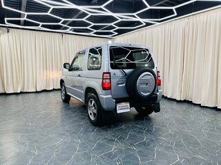 2010 Mitsubishi Pajero Mini II, серый, 859000 рублей, вид 4