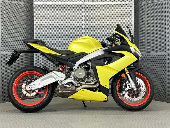 2022 Aprilia RS 660, жёлтый, 899000 рублей