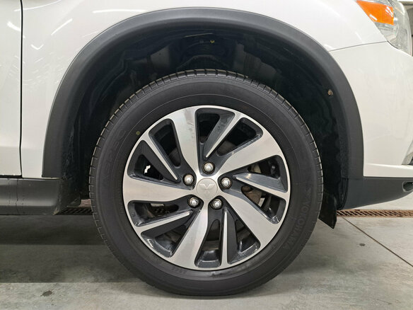2018 Mitsubishi ASX I Рестайлинг 2, белый, 1640000 рублей - вид 17